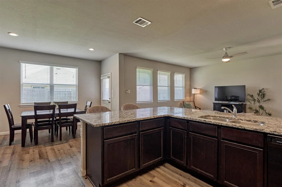 Photo of 25615 Brooklyn Lane