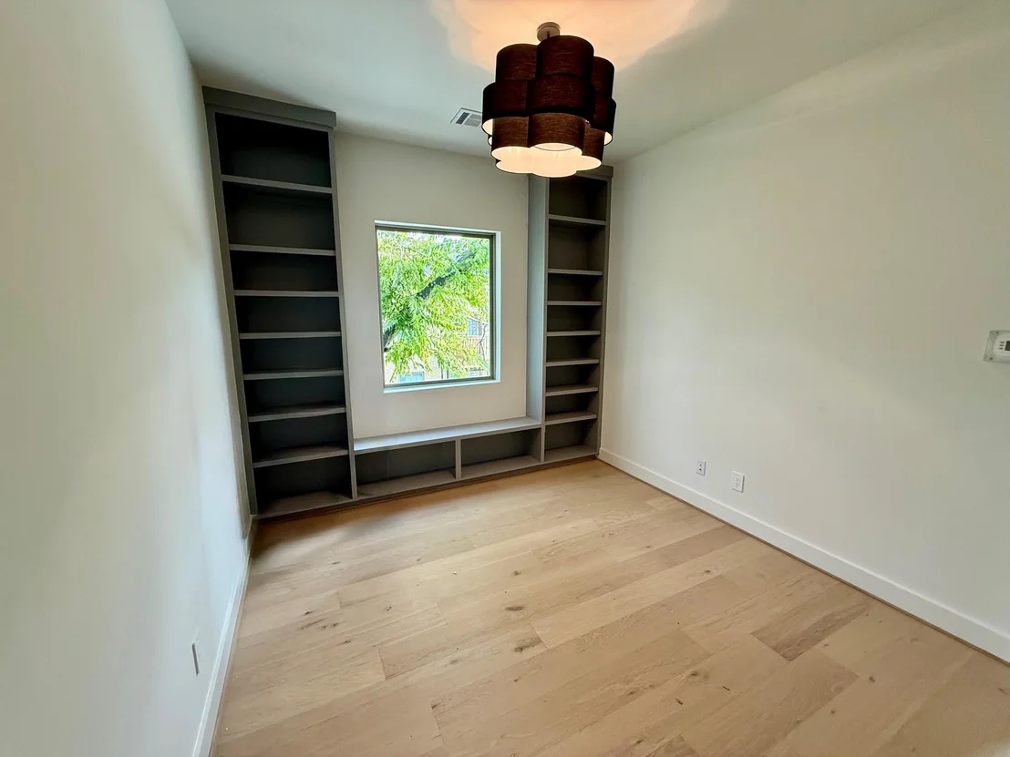 Photo of 3909 Driscoll Street