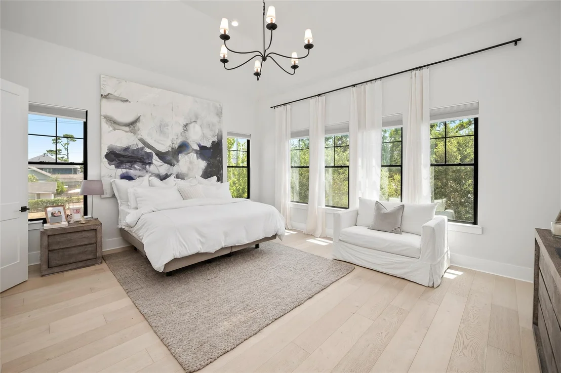 Photo of 2007 Gardenia Drive