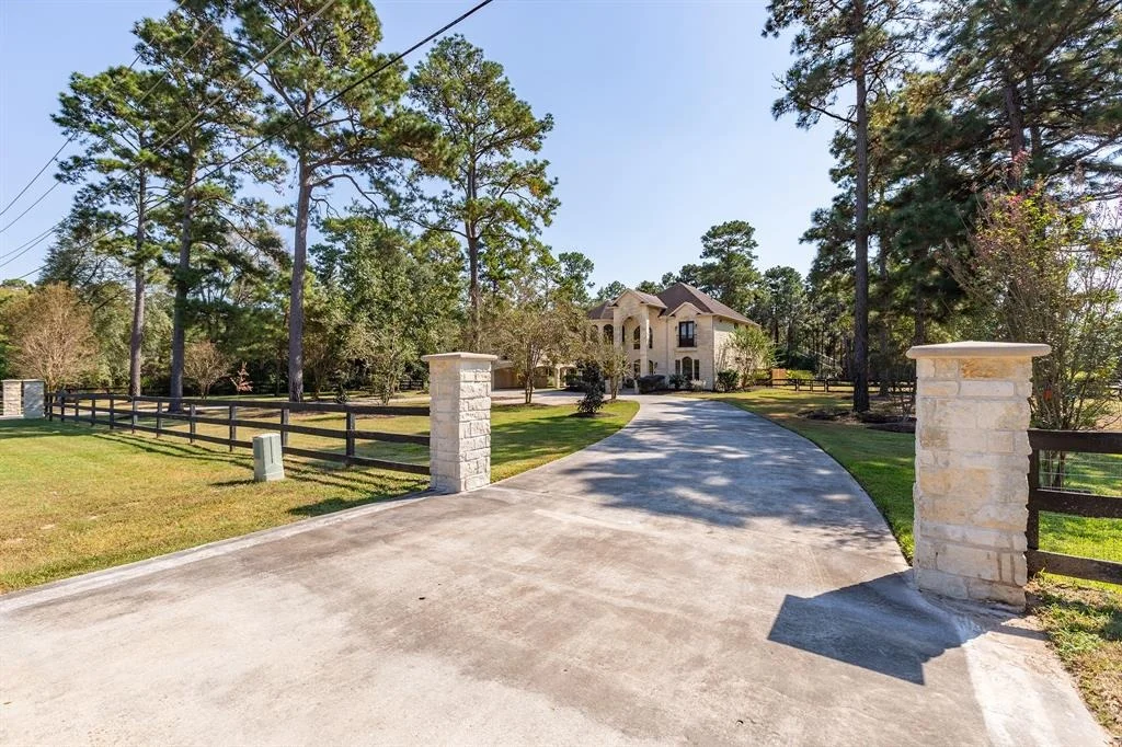 Photo of 11201 Kentucky Oaks Drive