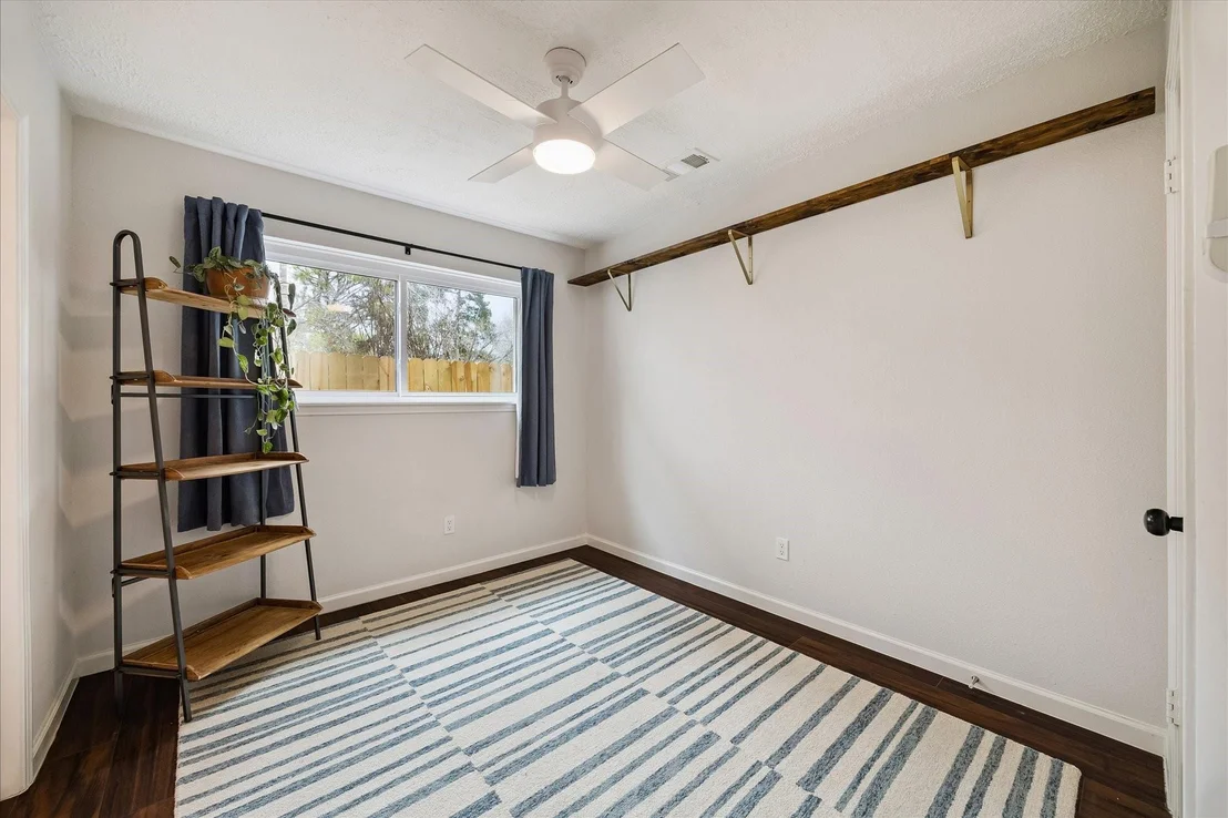 Photo of 9707 Lawngate Drive