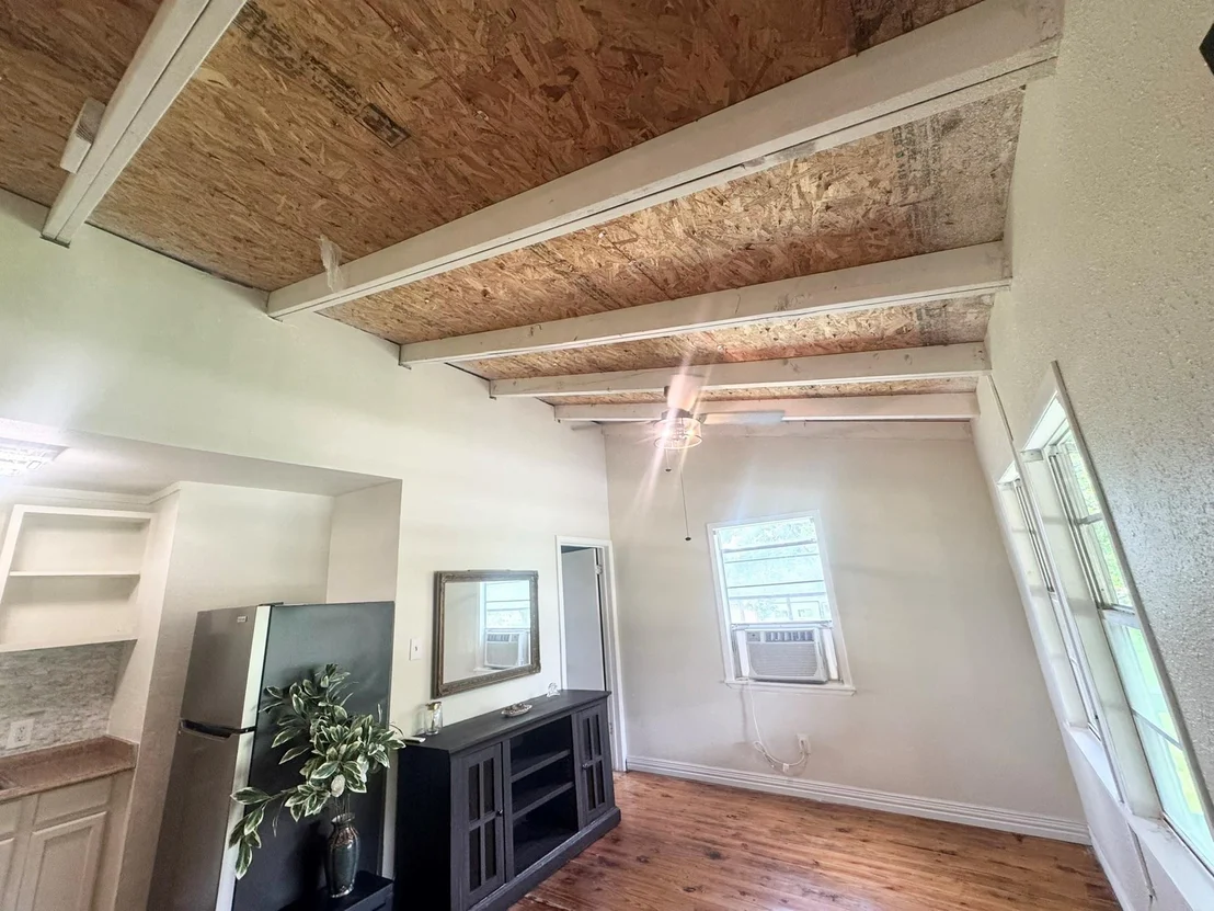 Photo of 788 Riverside Drive