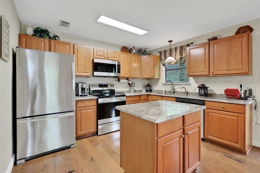 Photo of 1103 Lakeview Estates Drive