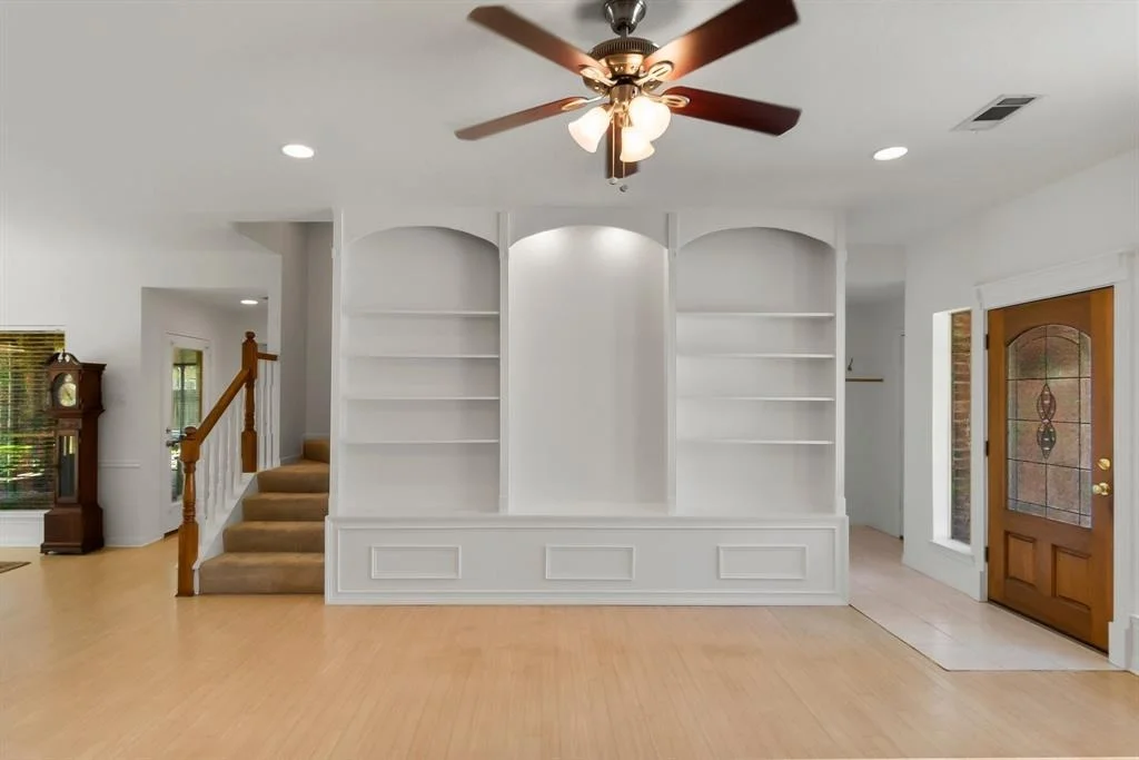 Photo of 5341 Lakeshore Drive