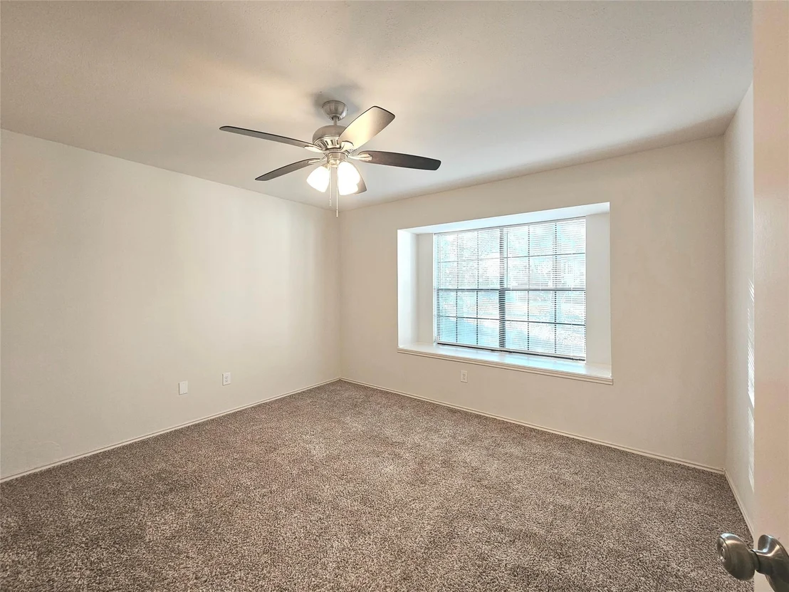 Photo of 80 Fallenstone Drive