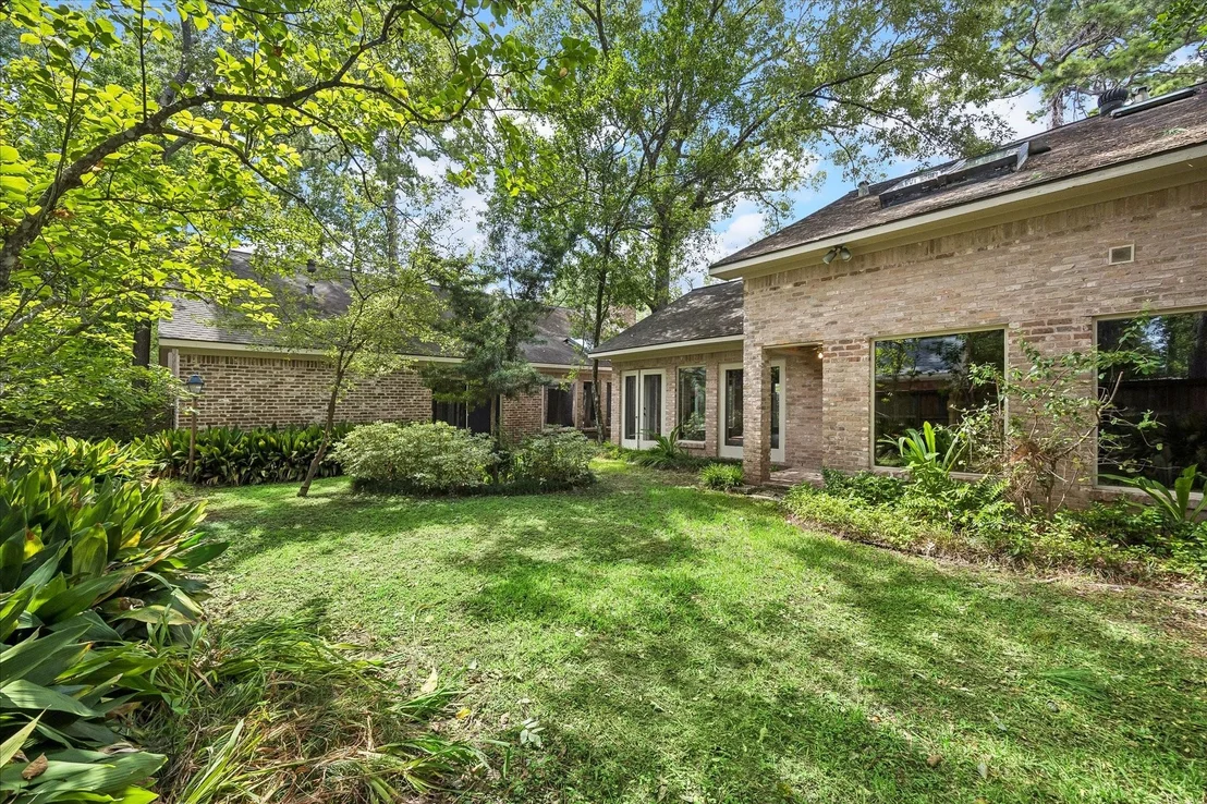 Photo of 526 Westminster Drive