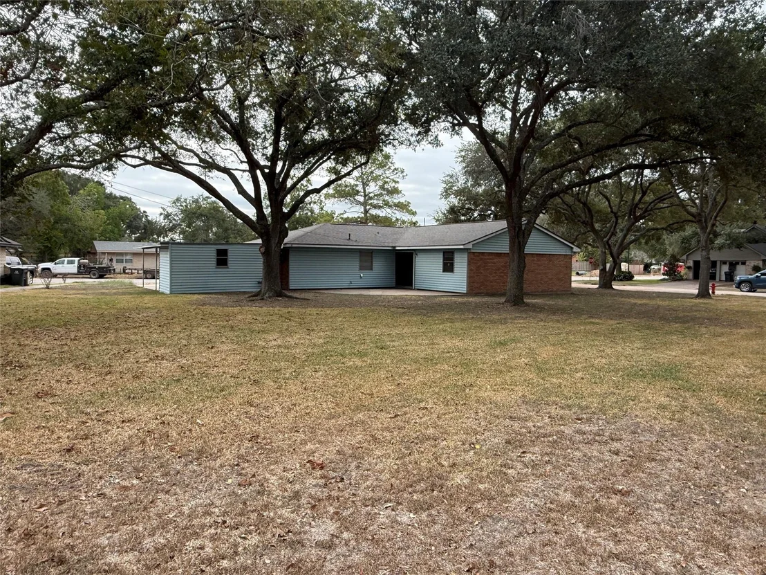 Photo of 3002 Lamar Circle