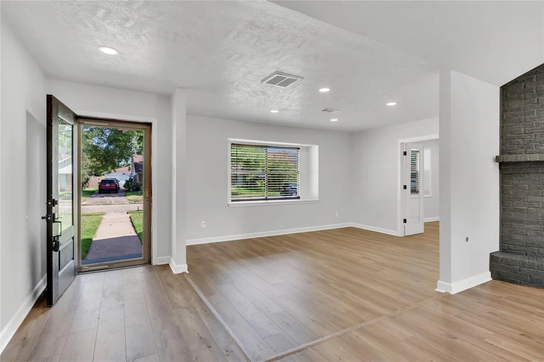 Photo of 717 Yale Lane