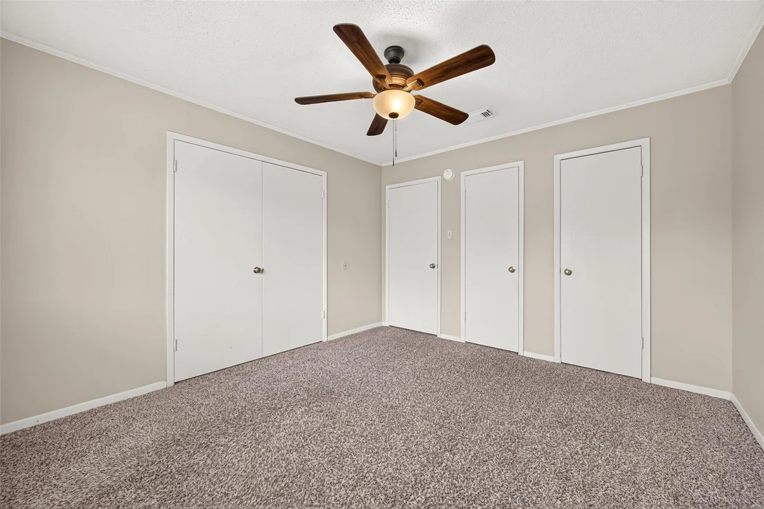 Photo of 18534 Sweetmeadow Drive