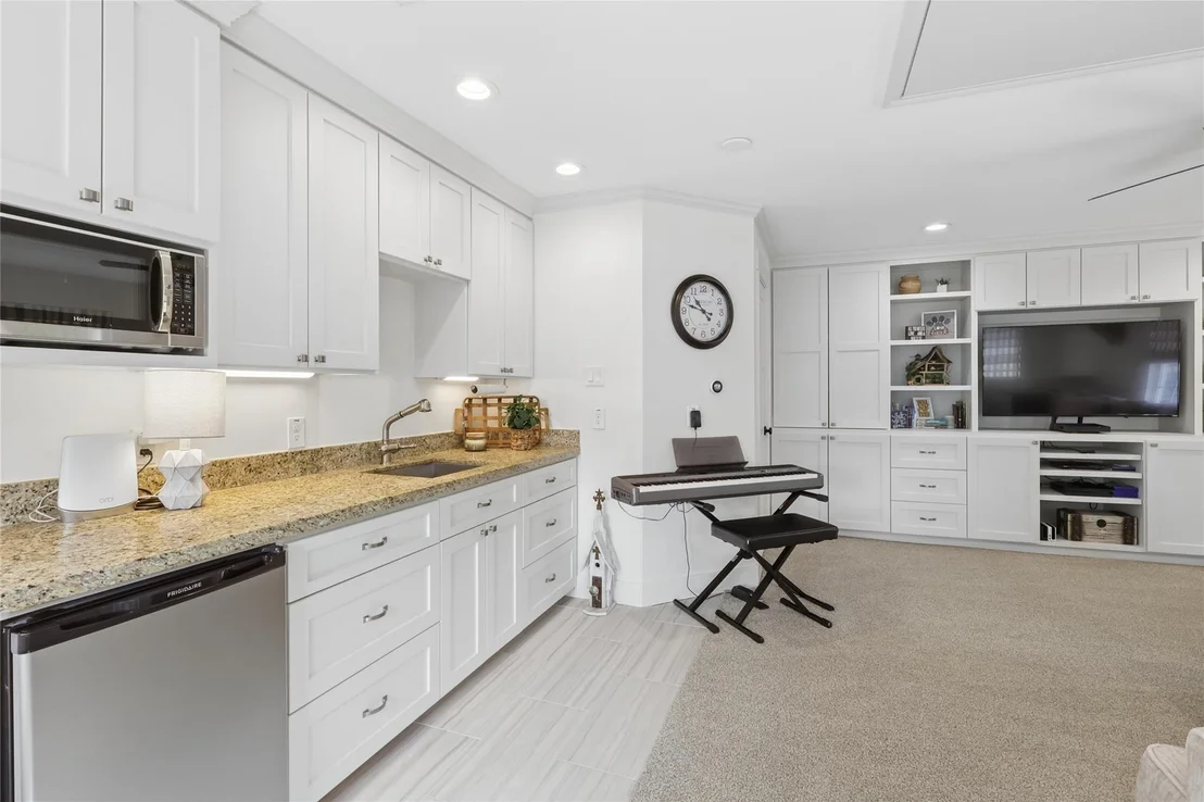 Photo of 14527 Oak Bend Drive