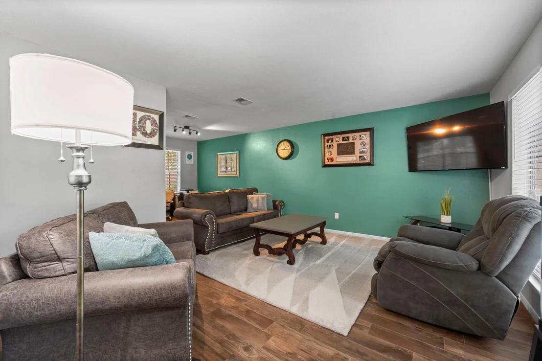 Photo of 94 Rockridge Drive