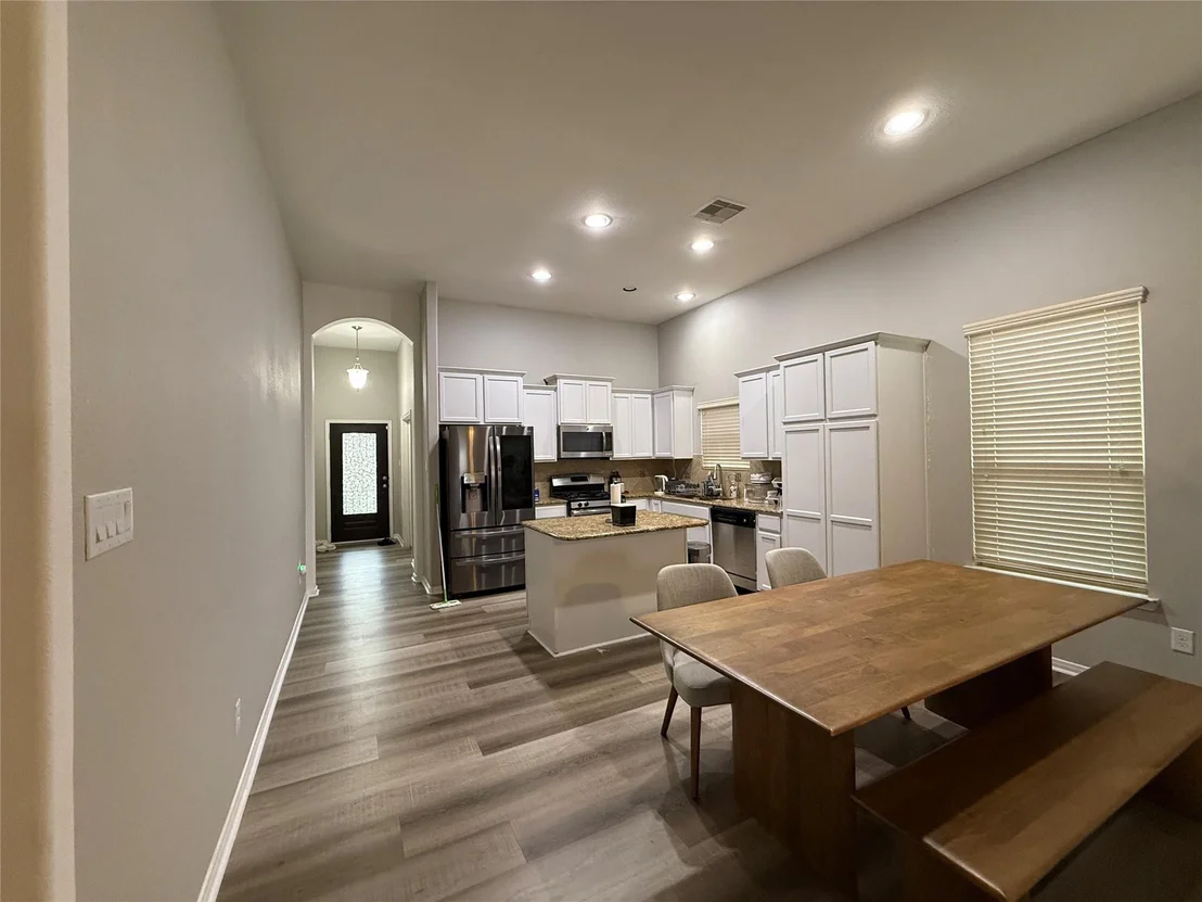Photo of 4223 Fenetre Forest Street