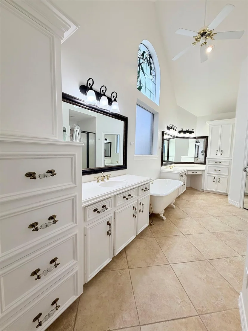Photo of 25047 Northampton Forest Drive