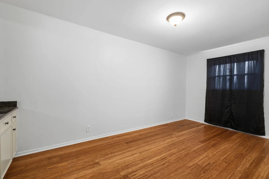 Photo of 2931 Whitman Drive