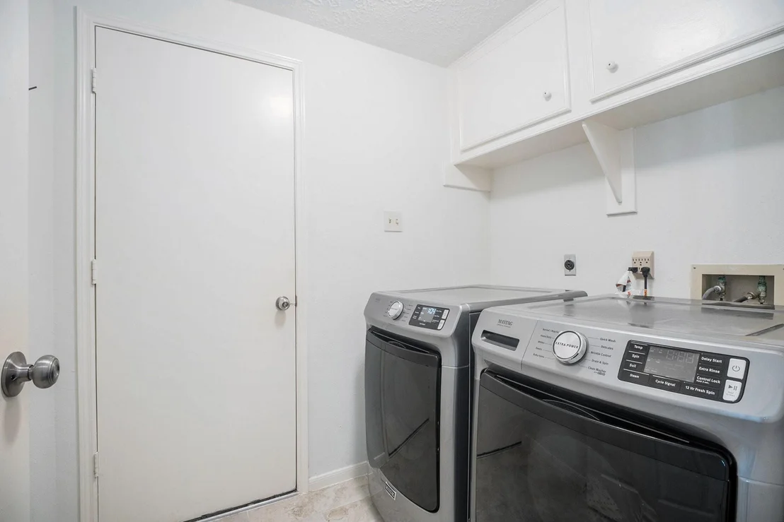 Photo of 1003 Glenview Drive
