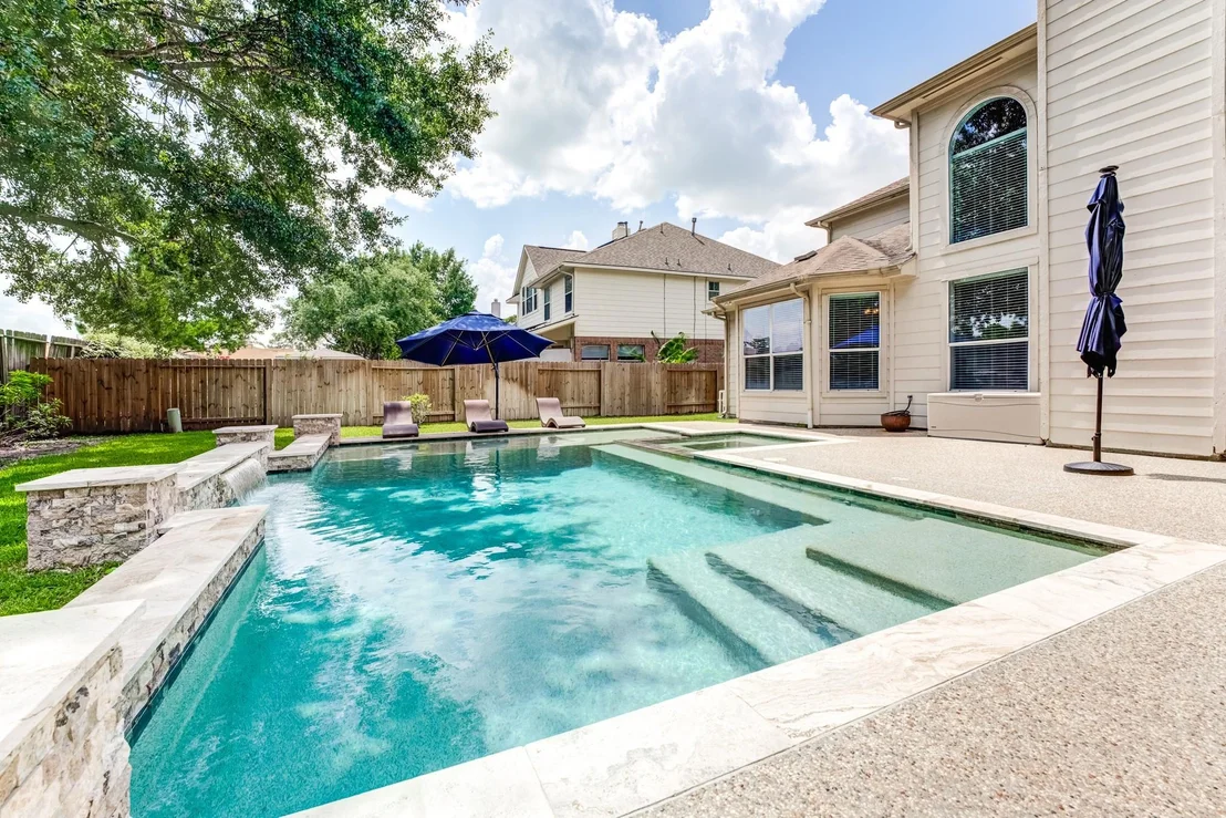 Photo of 10407 Middlerose Lane