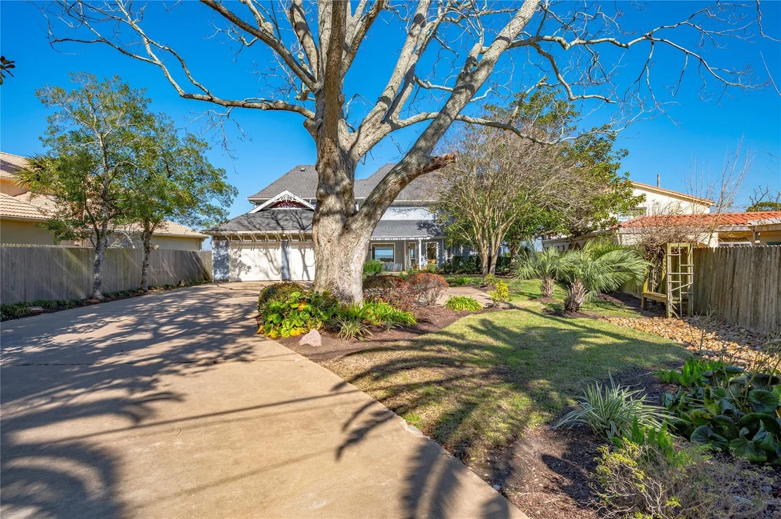 Photo of 5123 W Bayshore Drive