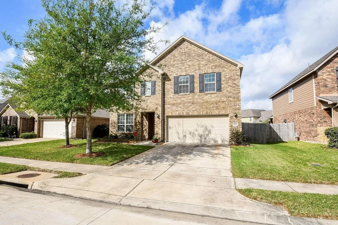 Photo of 5219 Lineage Drive