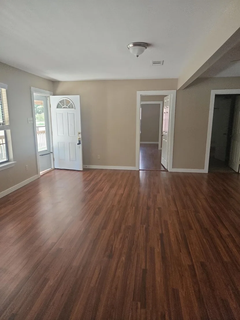 Photo of 20943 Forestview Drive