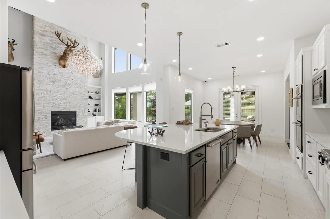 Photo of 63 W Loftwood Circle