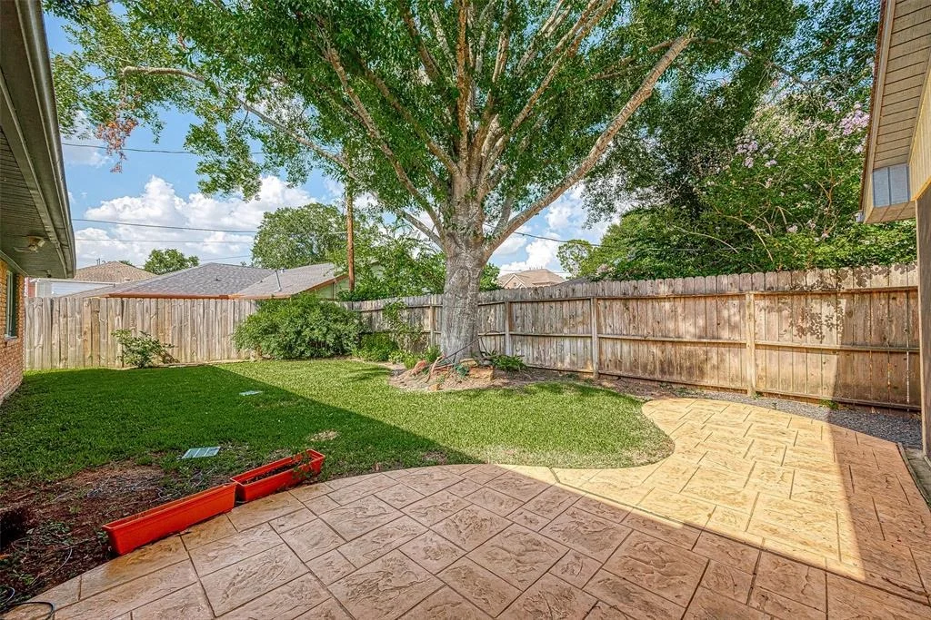 Photo of 5610 Braesvalley Drive