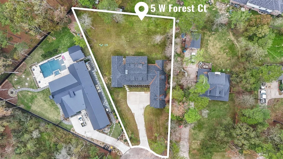 Photo of 5 W Forest Court