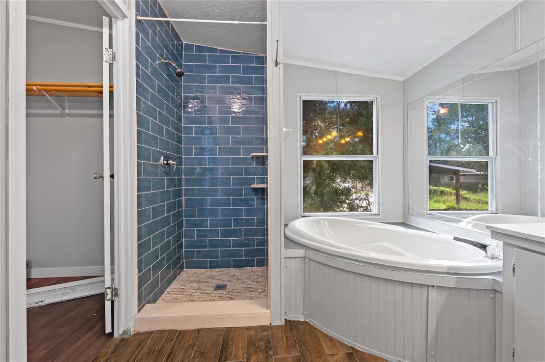 Photo of 9623 Meadowvine Drive