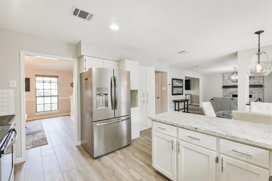 Photo of 2604 Silver Falls Drive