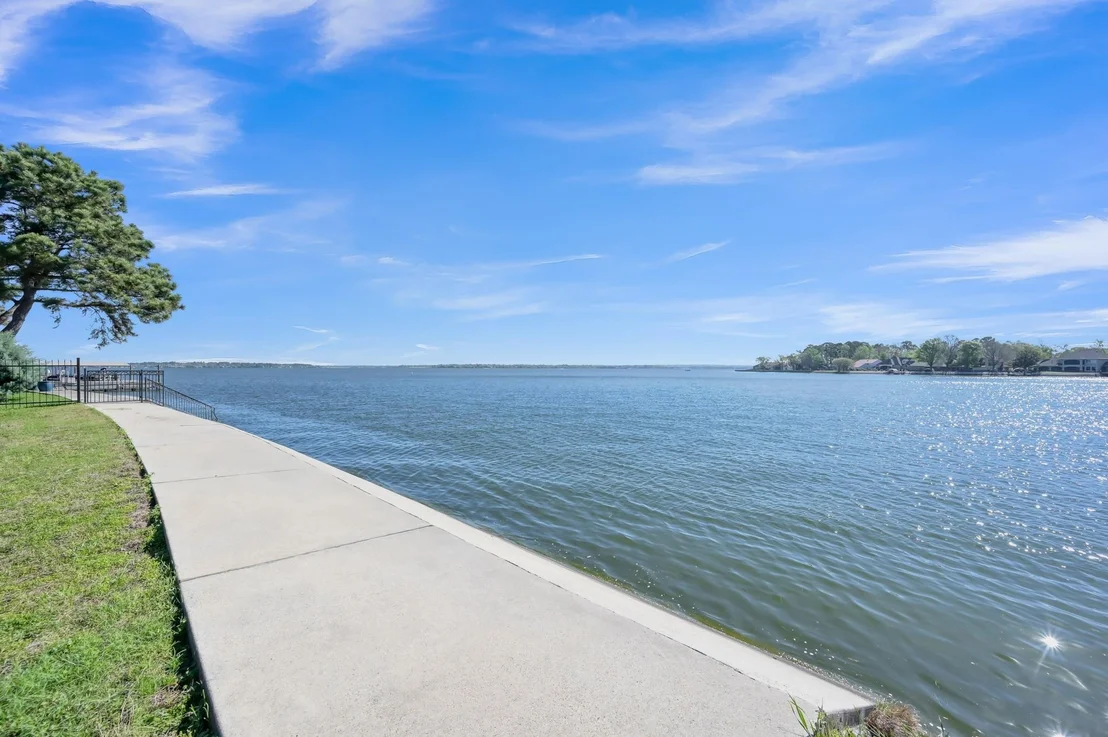 Photo of 11819 Thoreau Drive