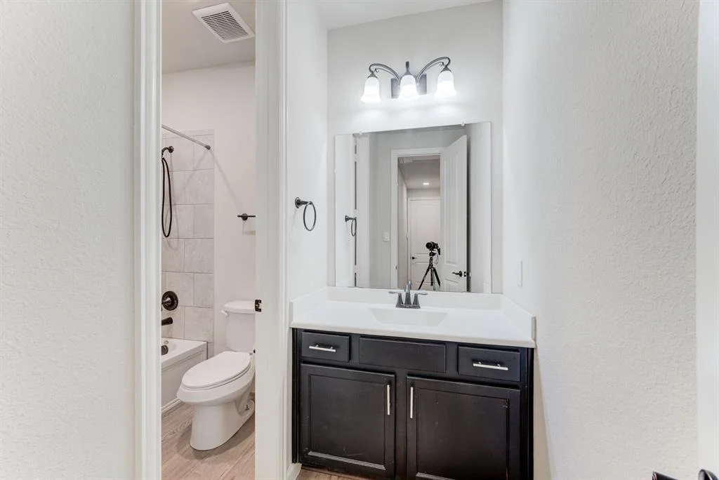 Photo of 21930 Avalon Queen Drive