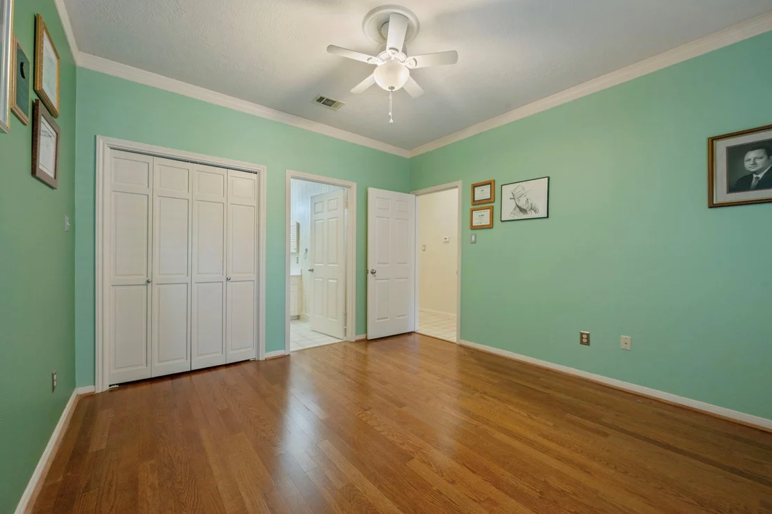 Photo of 707 Walker Street