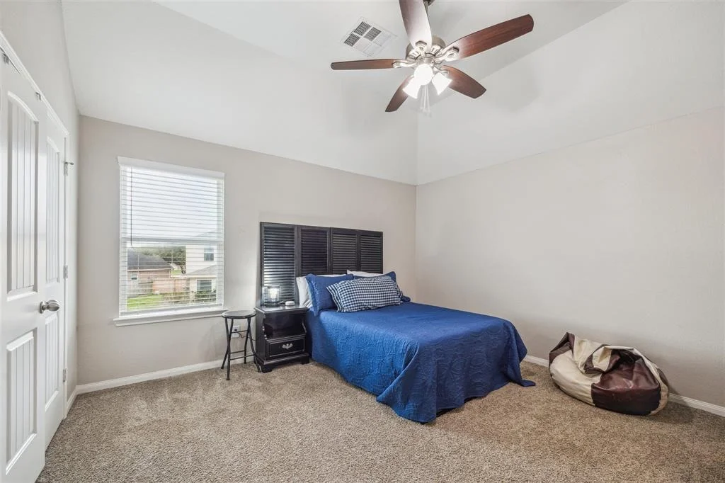 Photo of 31927 Dunham Lake Drive