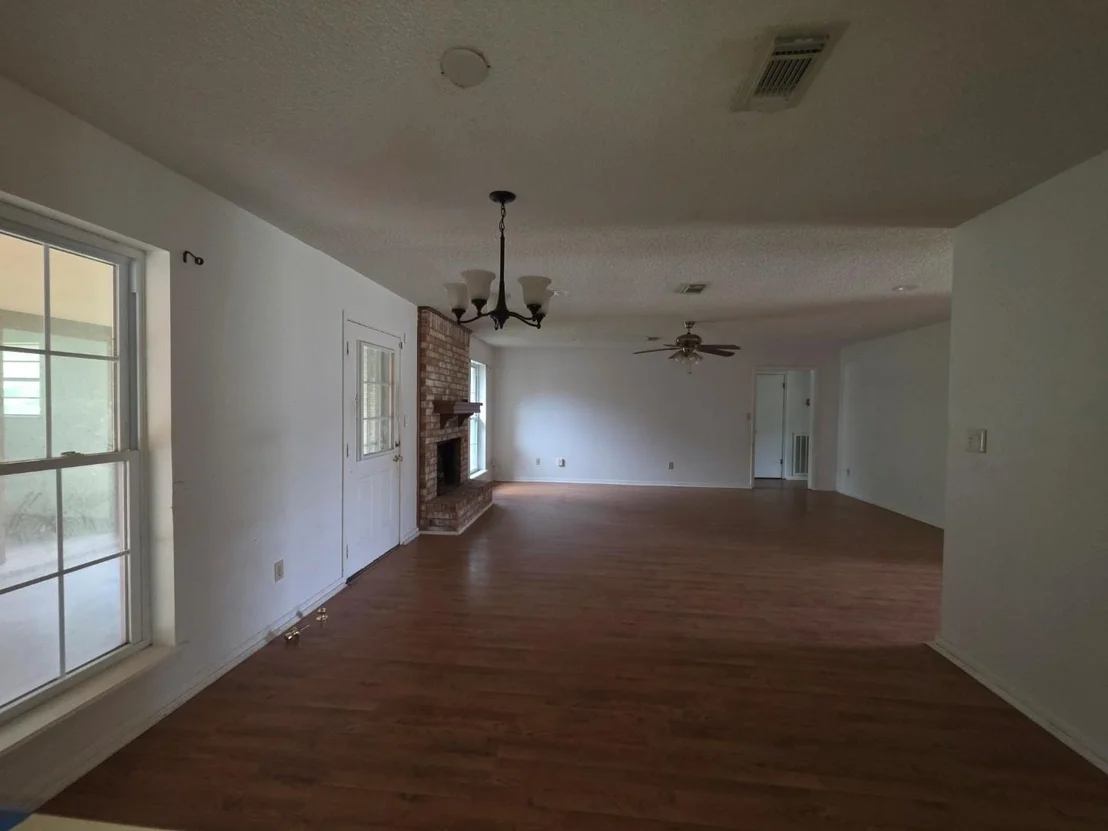 Photo of 2218 Hamman Road