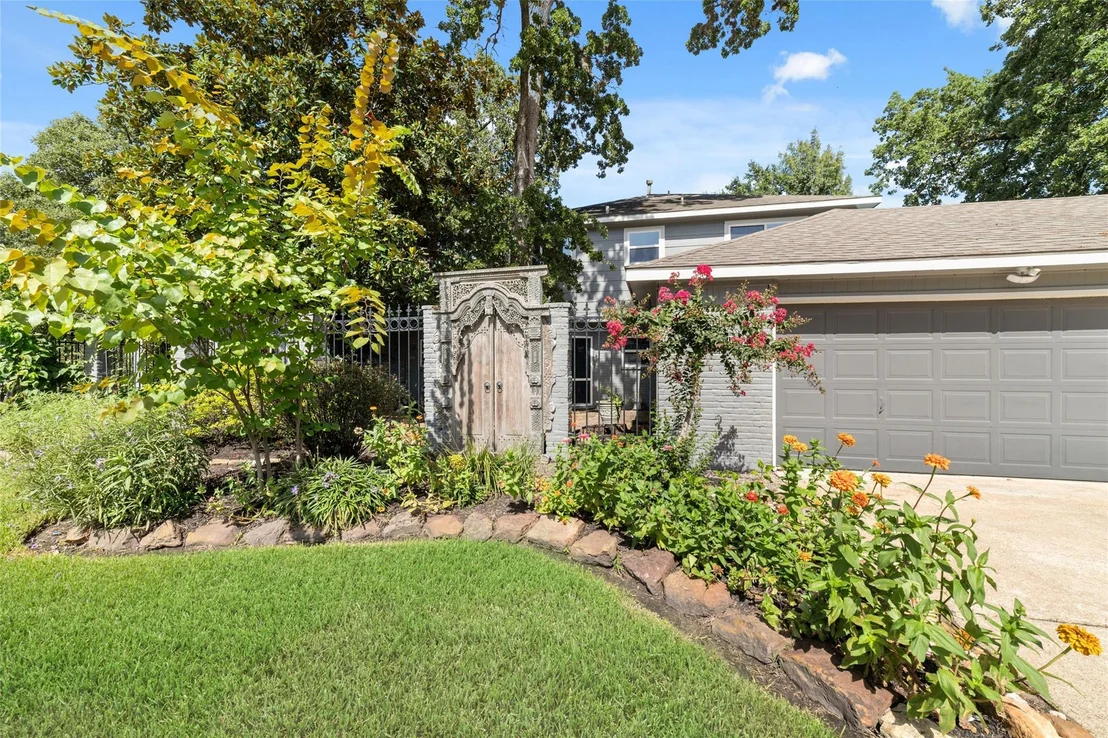 Photo of 10823 Dunbrook Drive