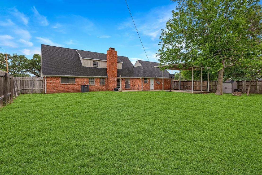Photo of 3501 Tanglewood Drive