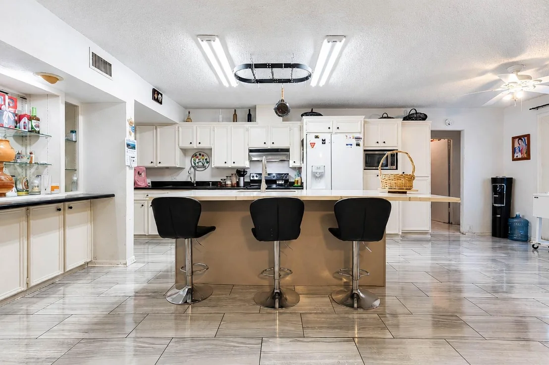 Photo of 601 Westview Terrace Drive