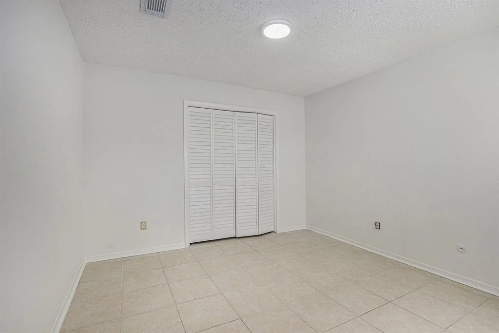 Photo of 6138 Linnhaven Drive