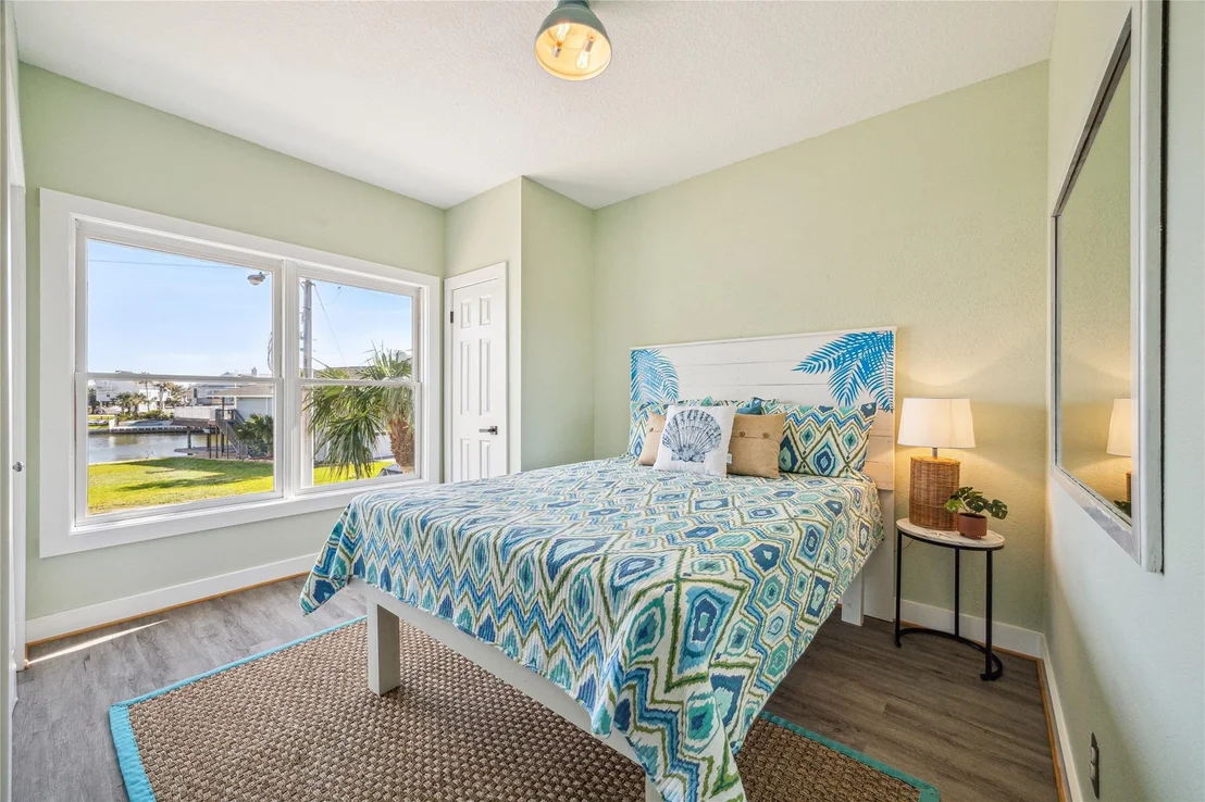 Photo of 1322 Outrigger