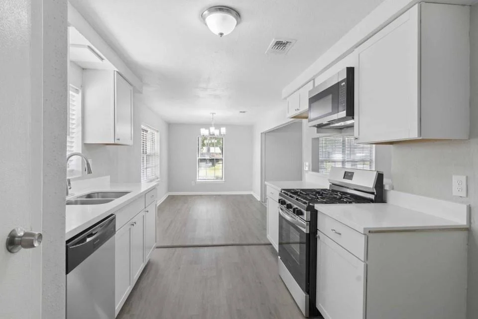 Photo of 123 Lone Oak Drive