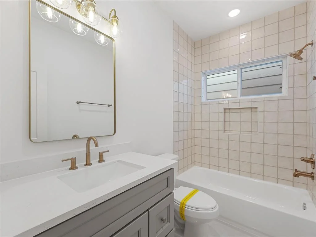 Photo of 5014 Golden Forest Drive