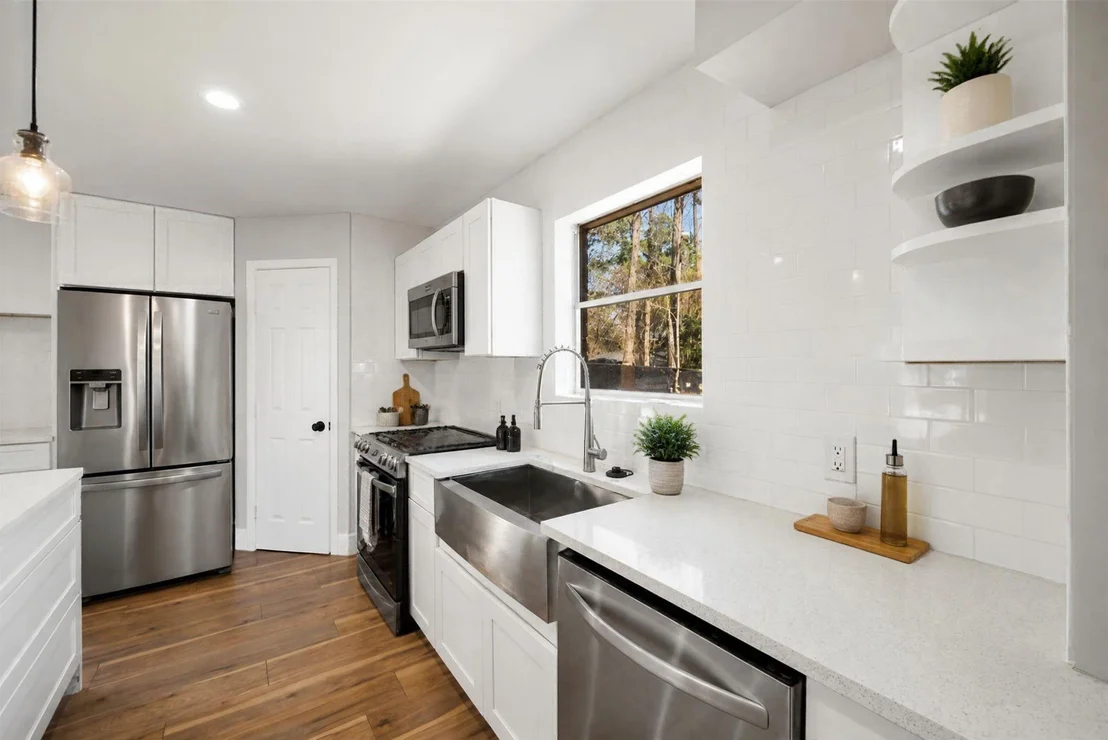 Photo of 15102 Long Oak Drive