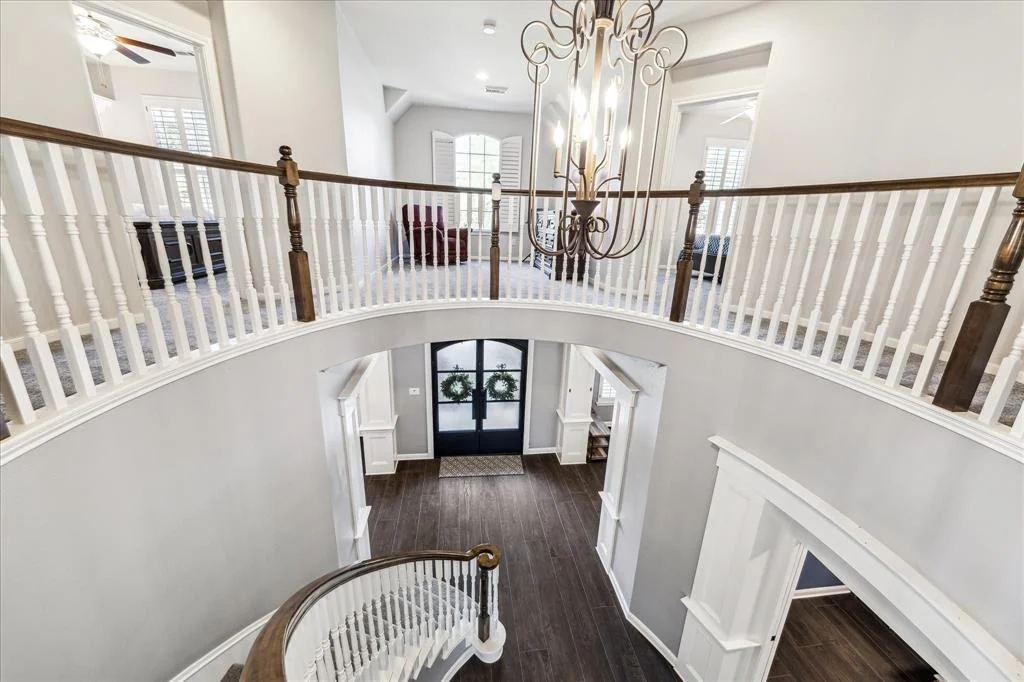 Photo of 54 E Beckonvale Circle
