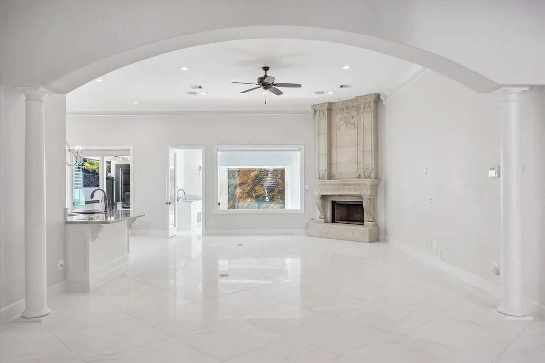 Photo of 9761 Westview Drive