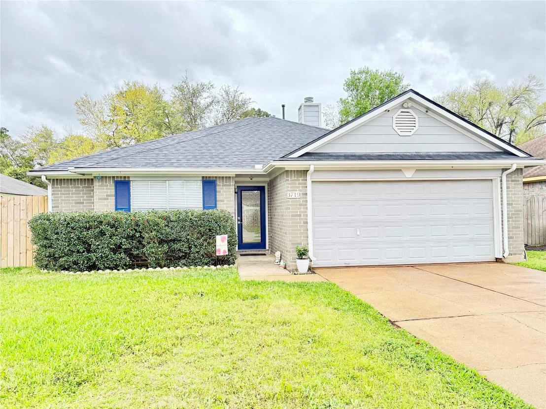 Photo of 3719 Nutwood Lane