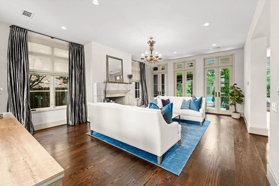 Photo of 1116 Danbury Road