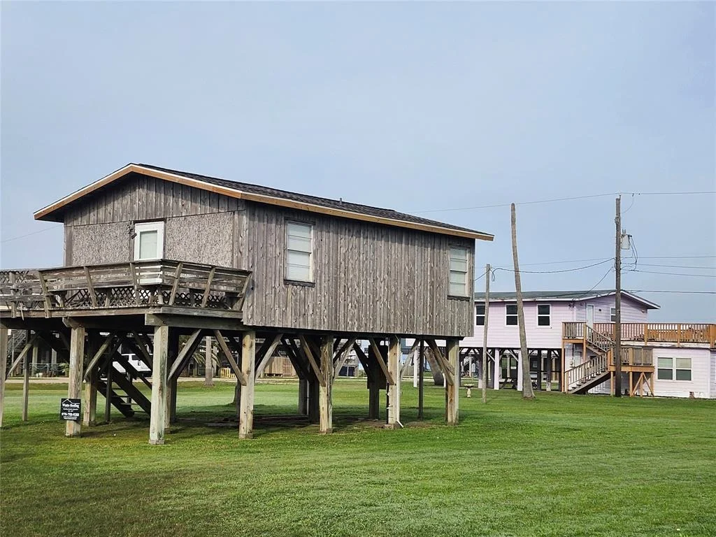 Photo of Unit DR at 1218 Middle