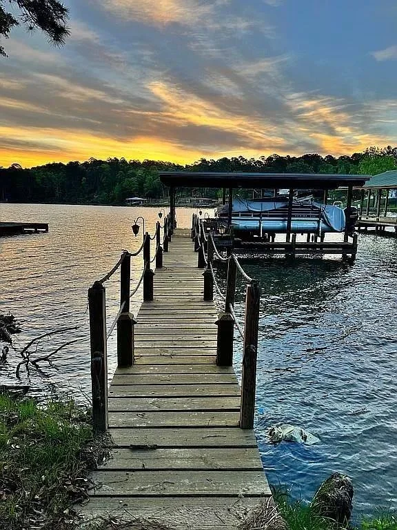 Photo of 308 N Point Drive