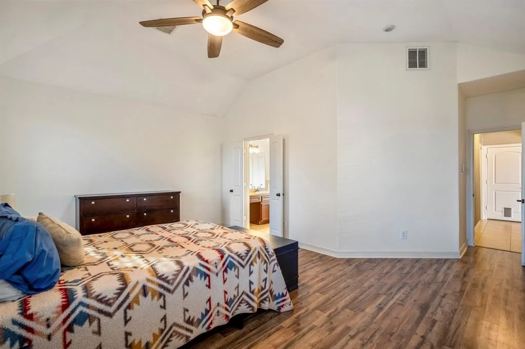 Photo of 2437 Fawnlake Circle