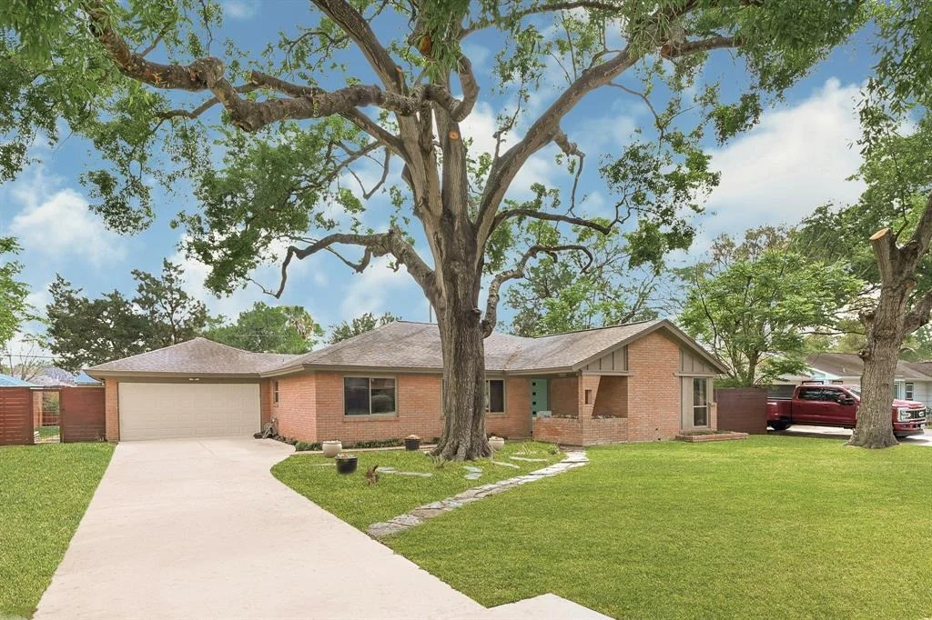 Photo of 8807 Cadawac Road