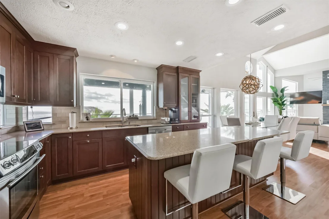 Photo of 1335 Edwards Drive